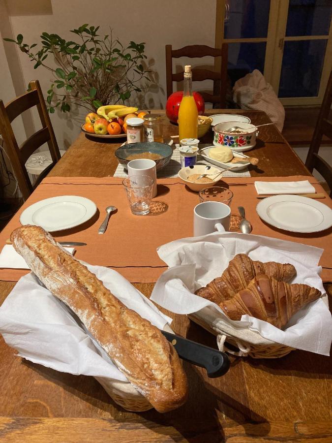 Le Patio De Xenia Bed & Breakfast La Charite Bagian luar foto