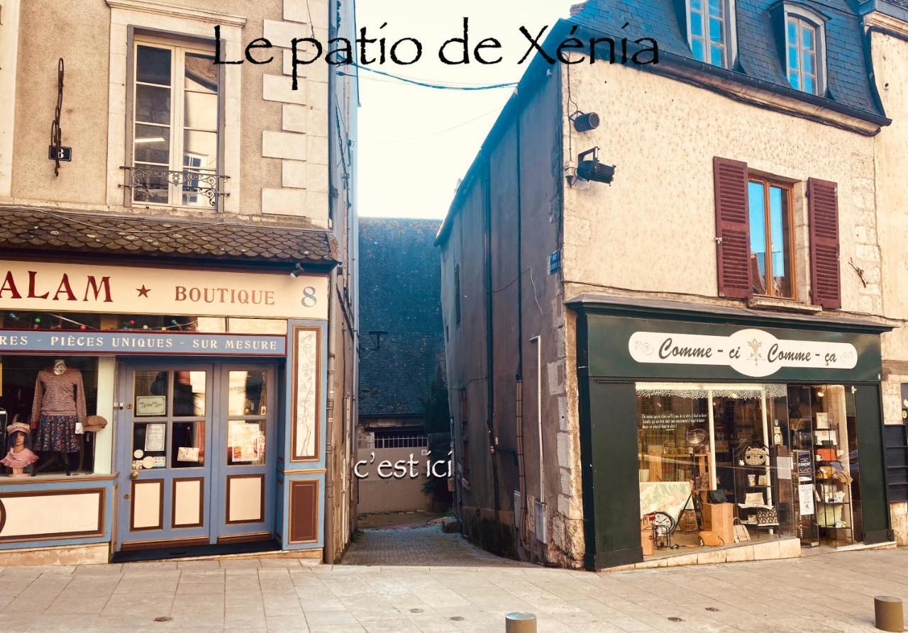 Le Patio De Xenia Bed & Breakfast La Charite Bagian luar foto