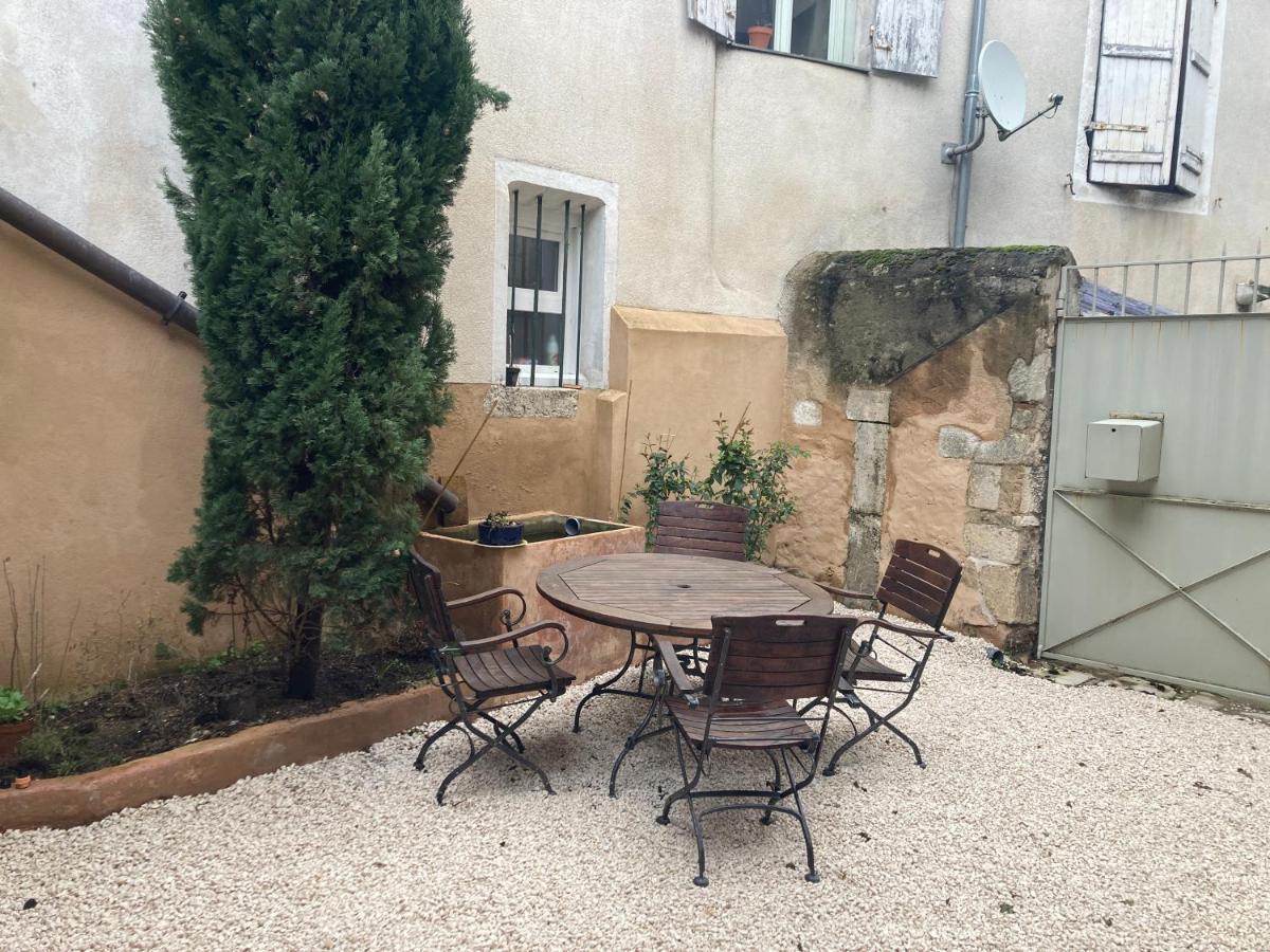 Le Patio De Xenia Bed & Breakfast La Charite Bagian luar foto